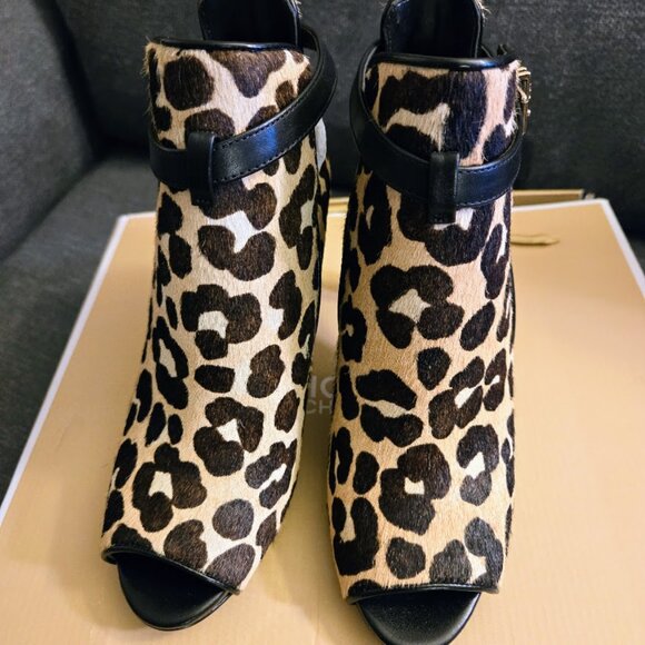 Michael Kors Leopard Print Calf Hair Heeled Ankle Boot - Picture 5 of 6